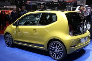 2016 Volkswagen up!