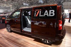 2016 Peugeot Traveller i-Lab