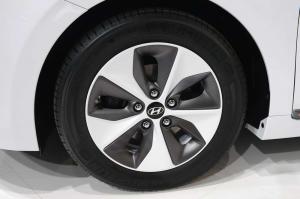 2016 Hyundai IONIQ electric