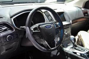 2016 Ford Vignale Edge