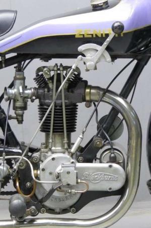1928 Zenith Model 19