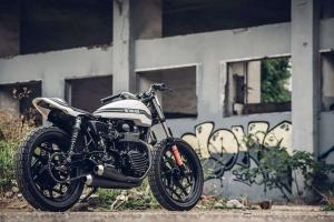 2016 Triumph Thruxton Tracker by Onehandmade