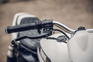 2016 Triumph Thruxton Tracker by Onehandmade