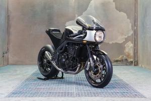 Кафе-рейсер Triumph Speed Triple 1050 Dark Matter от мастерской Euromotos