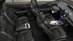 2016 Toyota Prius Prime US)