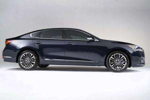 2016 Kia Cadenza US)