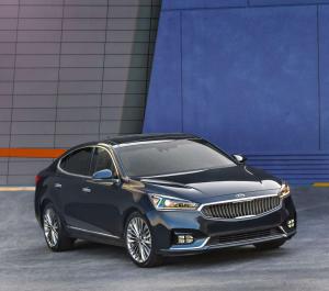 2016 Kia Cadenza US)