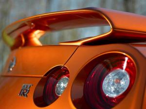 2016 Nissan GT-R US)