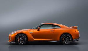 2016 Nissan GT-R US)