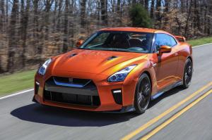 2016 Nissan GT-R US)