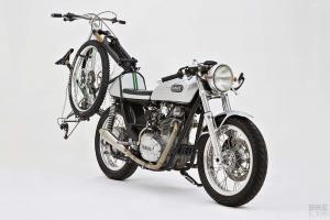 Breadwinner Cycles: кафе-рейсер Yamaha XS650 с велокреплением