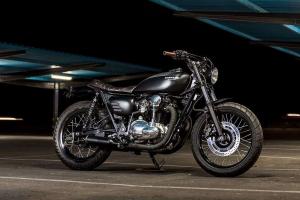 Кастомный байк Kawasaki W650 от мастерской Macco Motors