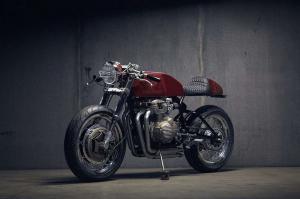 Кафе рейсер Honda CB400F