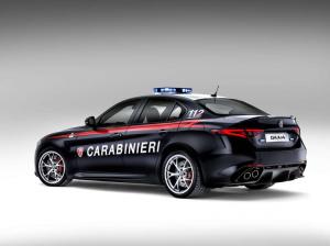 2016 Alfa Romeo Giulia Quadrifoglio Carabinieri