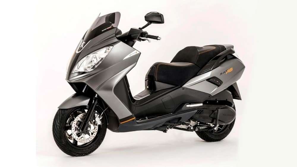 Peugeot Satelis 2 400i 2015: городской скутер