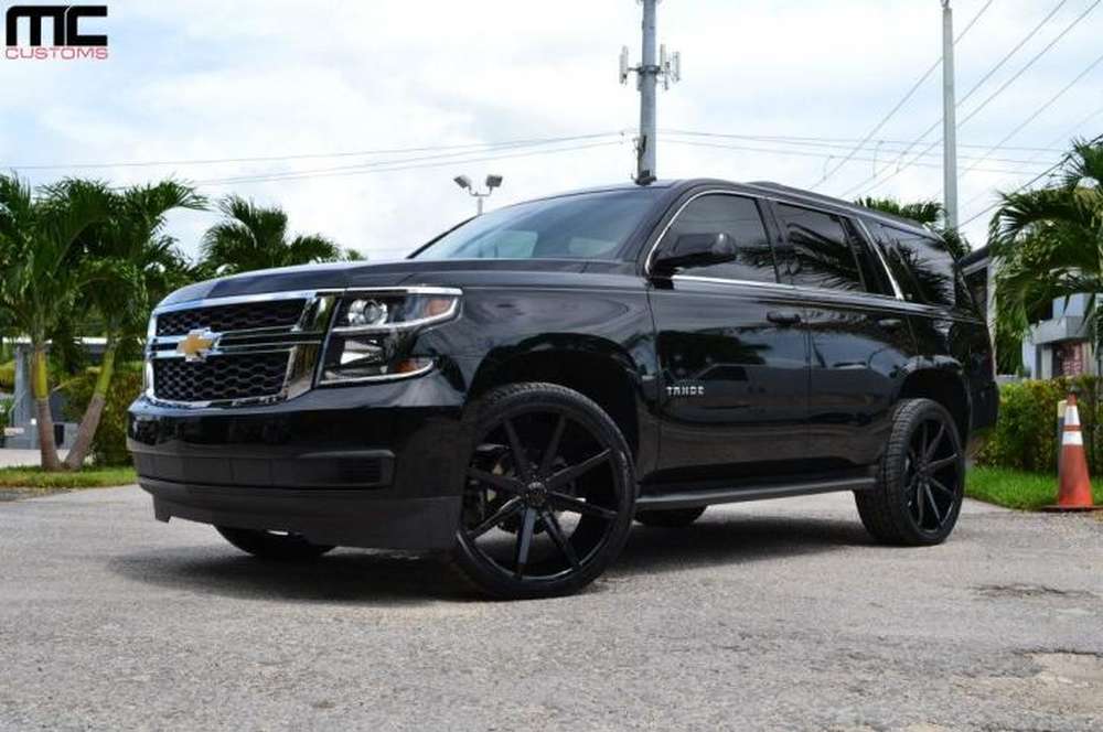В MC Customs подвергли тюнингу внедорожник Chevrolet Tahoe