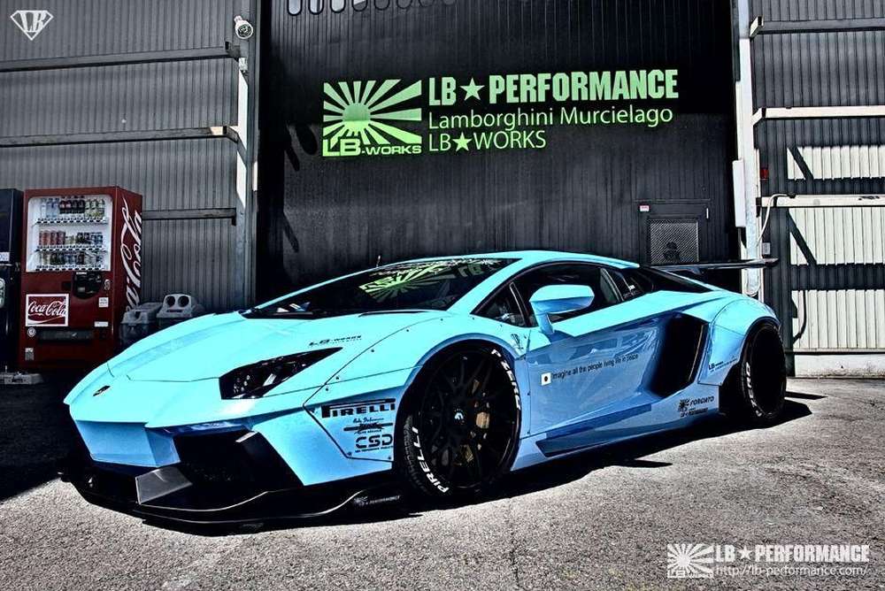 Liberty Walk подготовил обвес для юбилейного Lamborghini Aventador