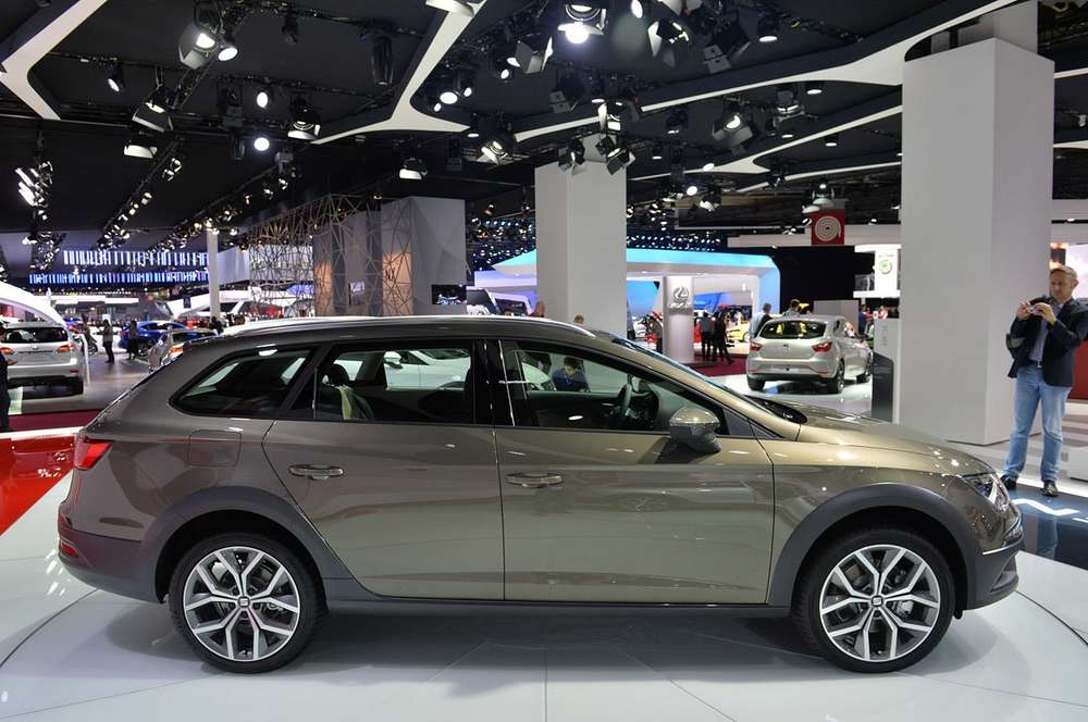Seat Leon X-Perience Live From Paris 2014