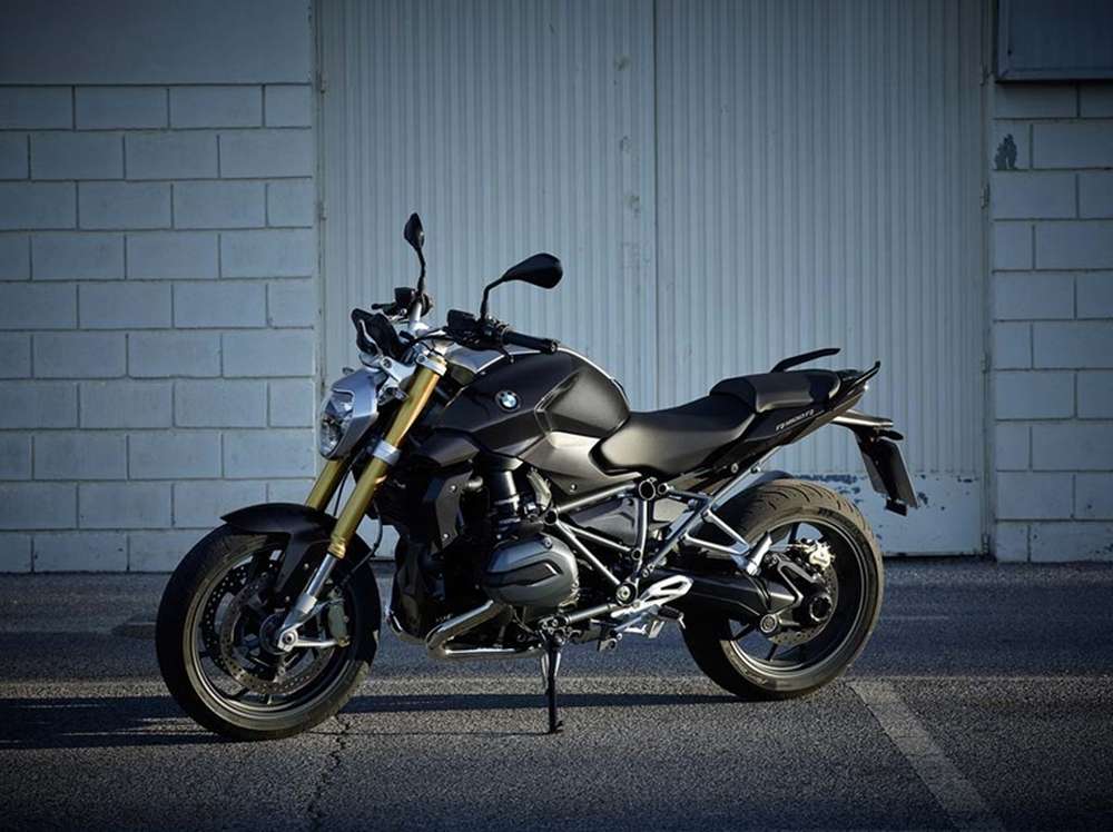 Баварская новинка BMW R1200R 2015