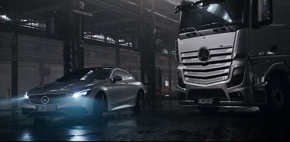 Mercedes-Benz устроил брачные игры