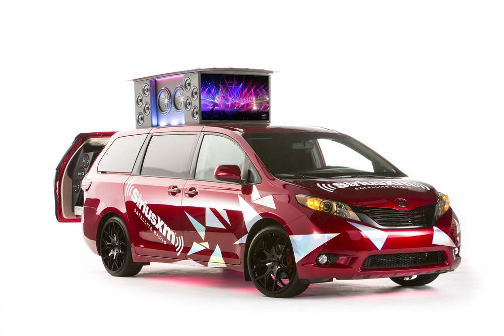 Sienna Remix – музыкальный минивэн от Toyota