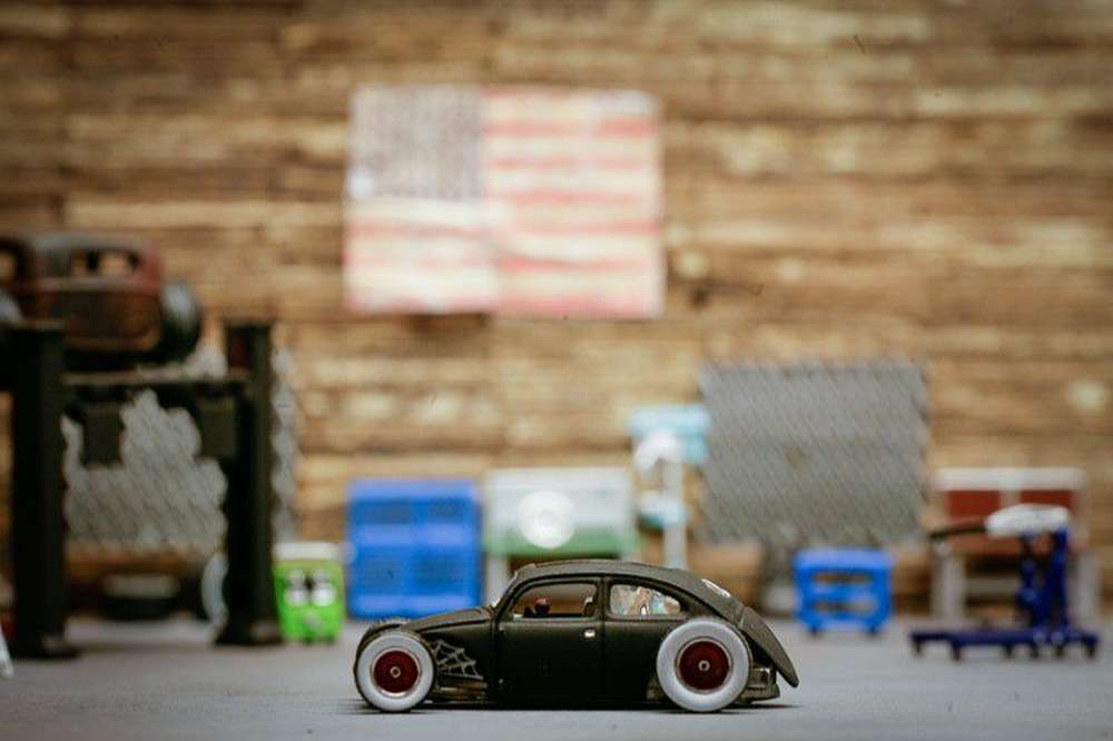 миллионы игрушечных машин. игрушечная машинка тюнинговая. тюнингованные машинки модельки. игрушечные машинки модели. тюнинг игрушечных машинок.