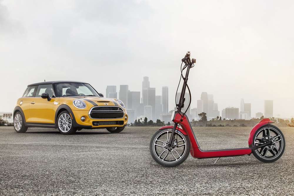 Mini разработала инновационный электросамокат