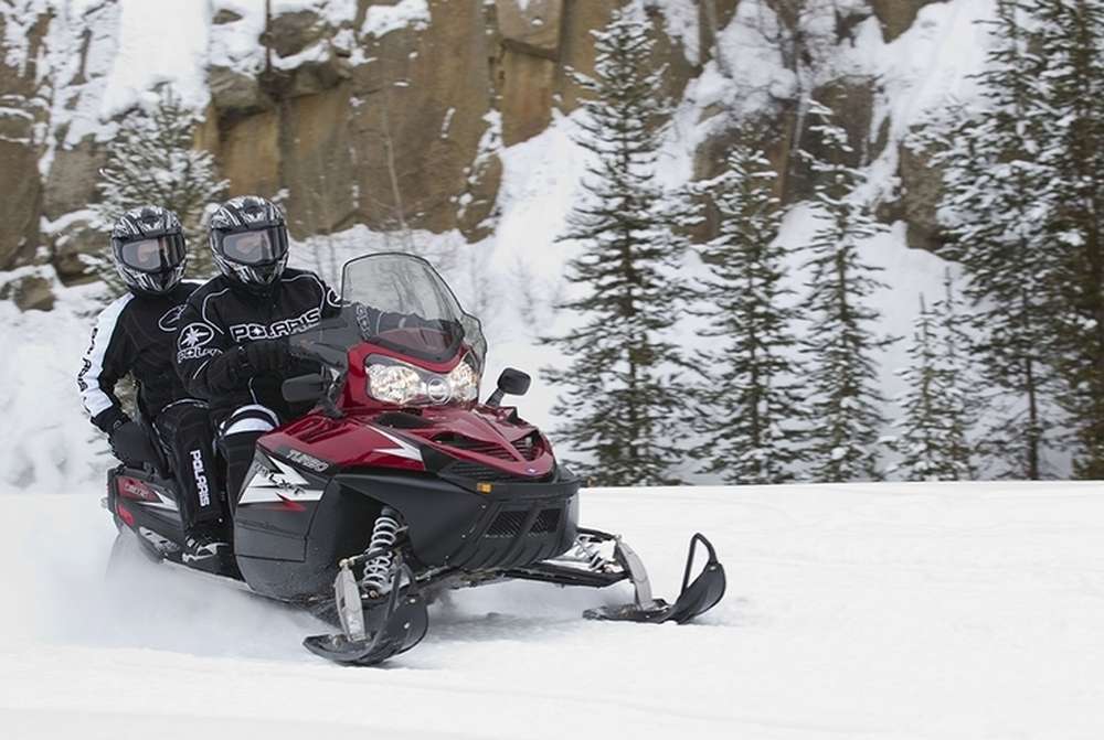 Polaris Turbo IQ LXT – комфортный снегоход для поклонников спортивного туризма