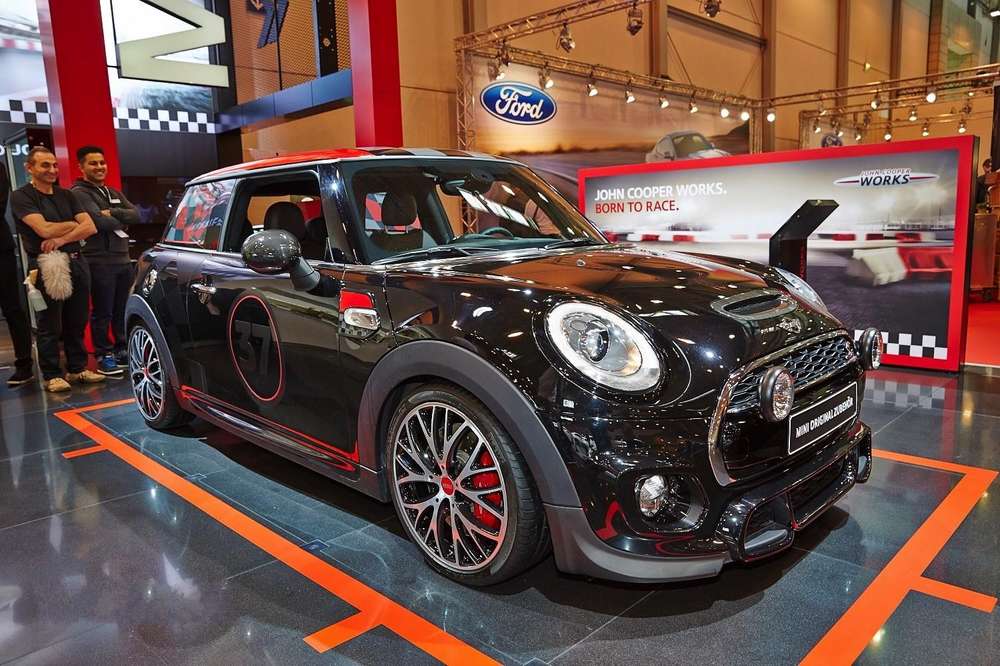 Mini Cooper JCW черный