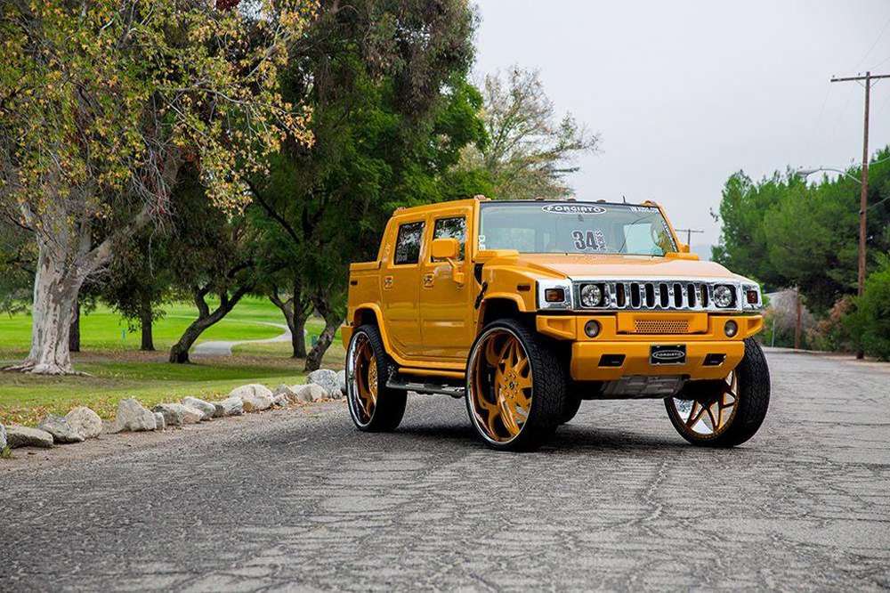 Hummer h2 Yellow