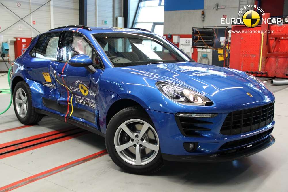 Комиссия Euro NCAP оценила безопасность 12 машин