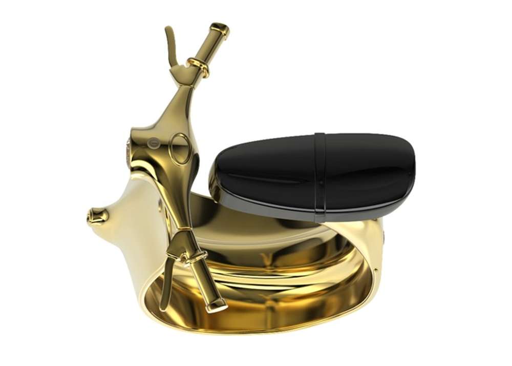 Оригинальное золотое кольцо для поклонников бренда Vespa