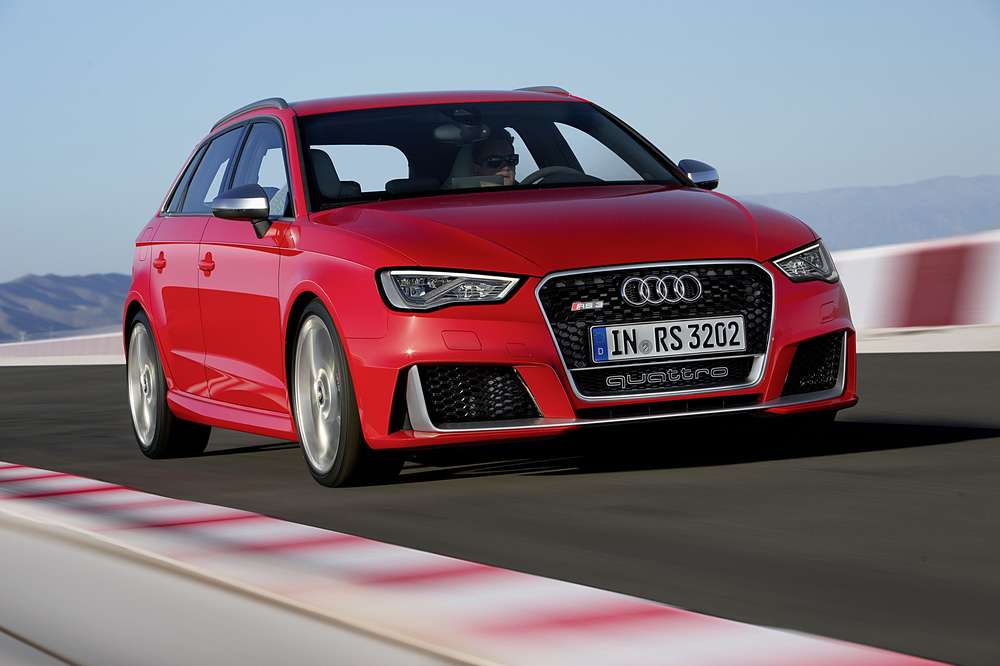 Компания Audi официально представила новый «заряженный» хэтчбэк RS3 Sportback