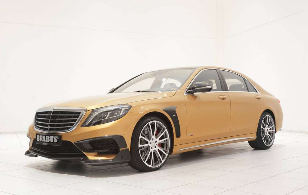 Mercedes-Benz S63 AMG  в золотом тюнинге от ателье Brabus