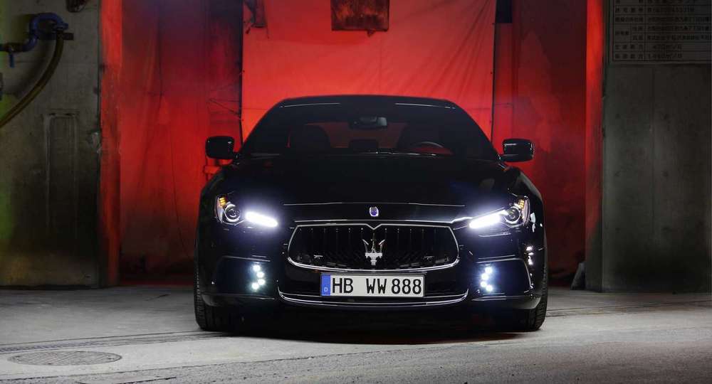 Maserati Ghibli матовая чёрная