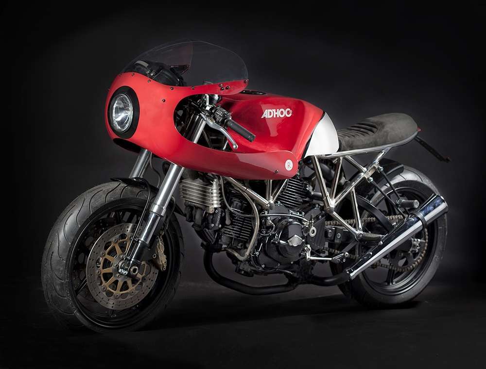 Кафе рейсер Ducati 750SS AdRoca от Ad Hoc Cafe Racers