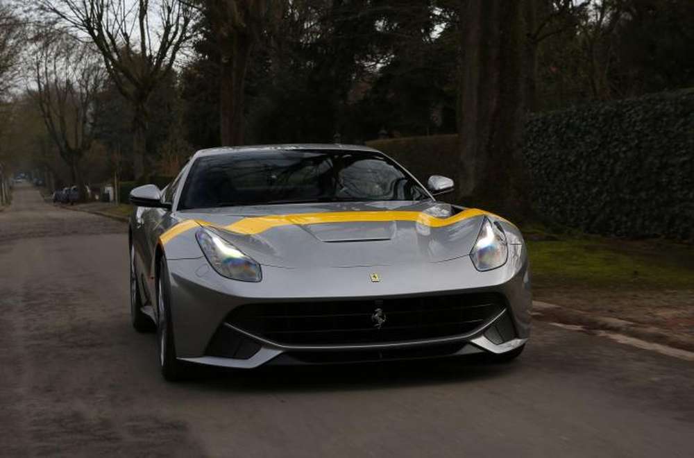 Ferrari выпустила спецверсию F12 в честь победы в гонках Tour de France