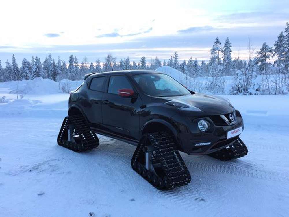Nissan Juke пересел с колес на гусеницы