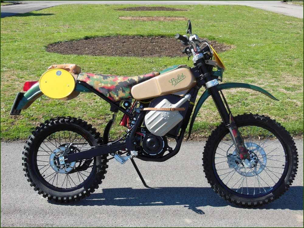 Motobylot E-Scrambler: hand made