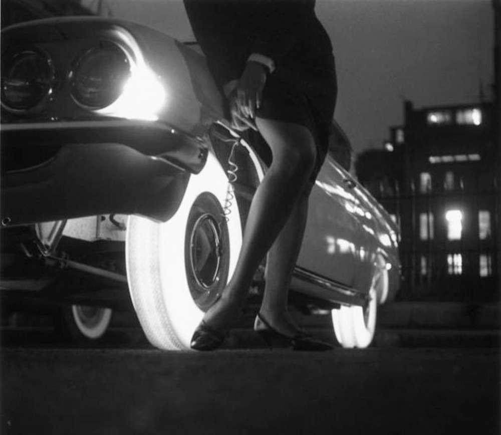 Goodyear светит шинами