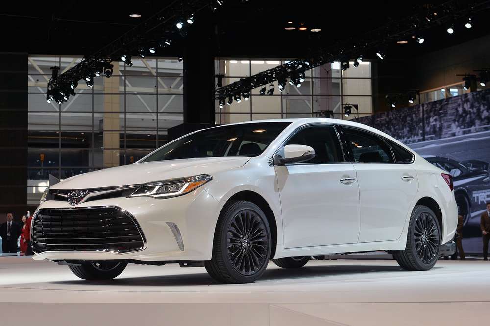 В Чикаго приехал обновленный седан Toyota Avalon