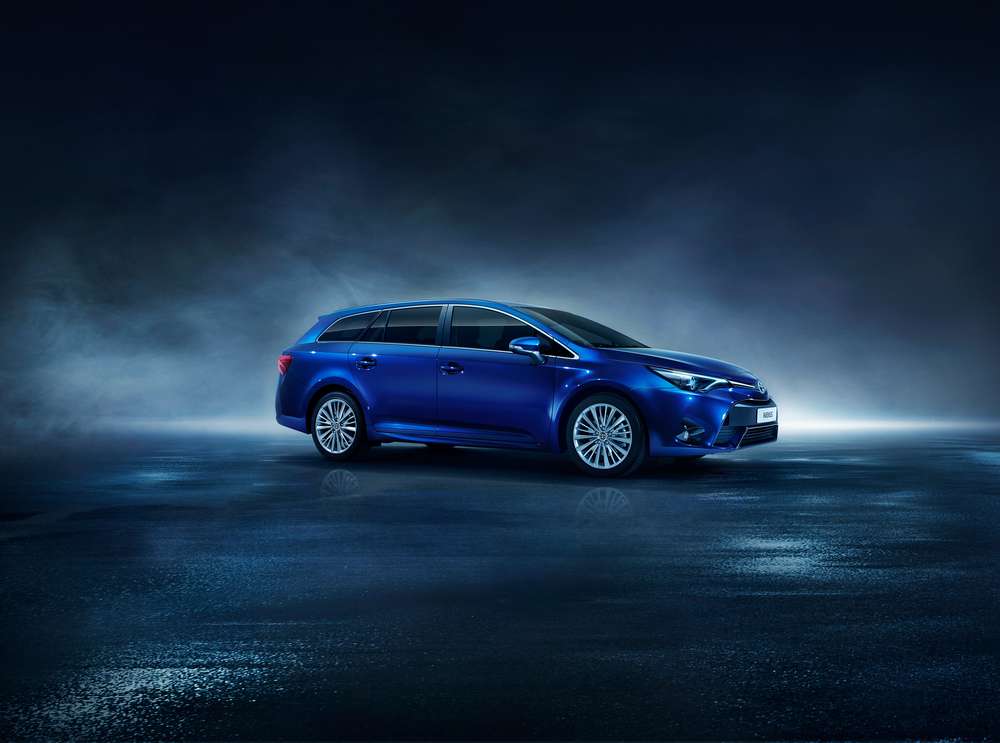 В Женеву приедет обновленная Toyota Avensis