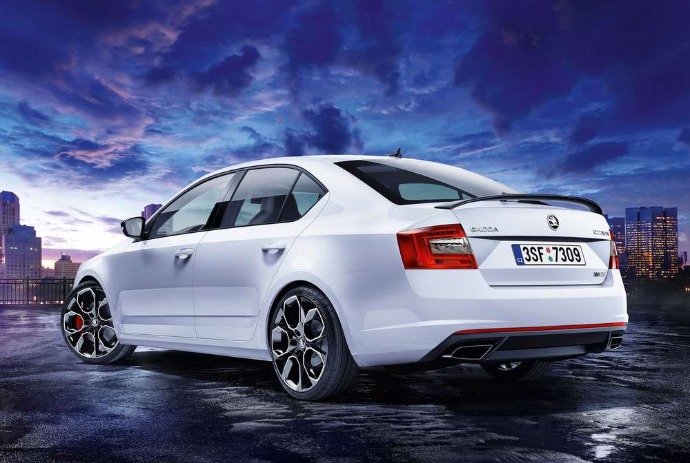 Skoda «зарядит» к Женеве лифтбек Octavia RS