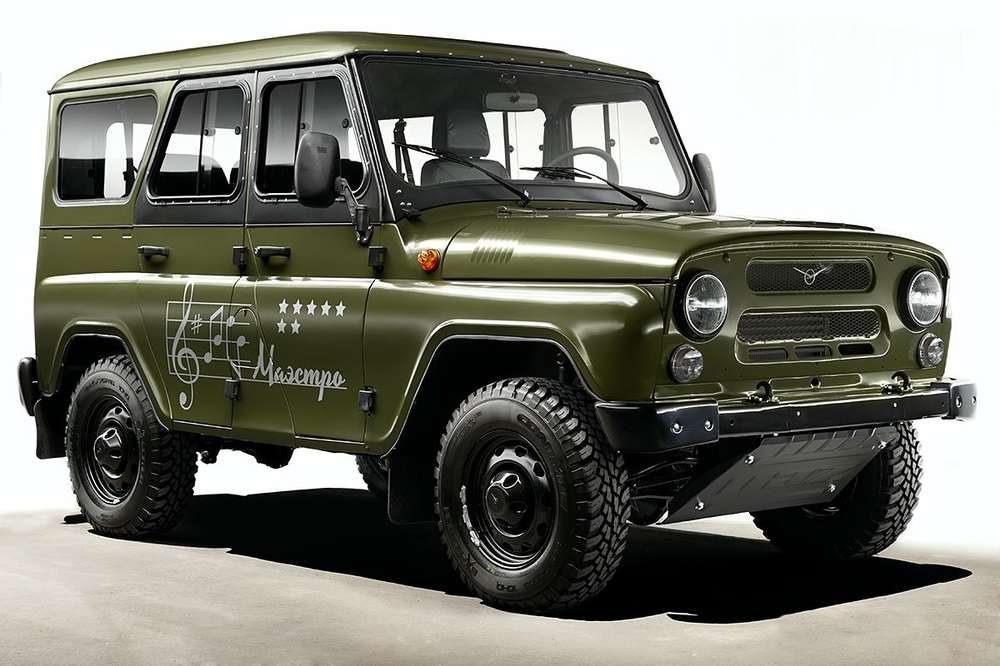УАЗ прурочил выпуск спецверсии UAZ Hunter к победе во Второй мировой