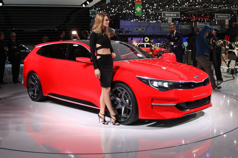 Kia Sportspace: еще не Optima, но уже красивая