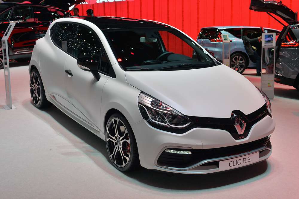 Женева увидела прибавку мощности у Renault Clio R.S.