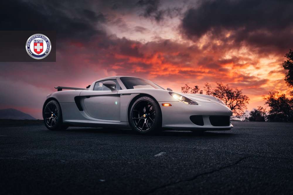 «Песочный» Porsche Carrera GT поставили на диски HRE P101