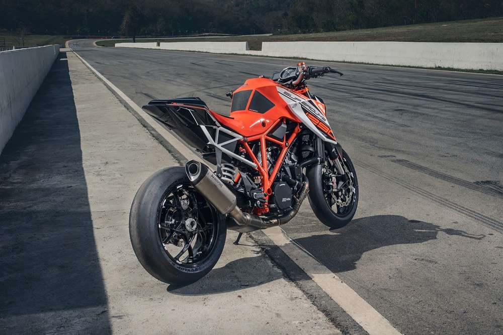 Супермото KTM 1290 super Duke