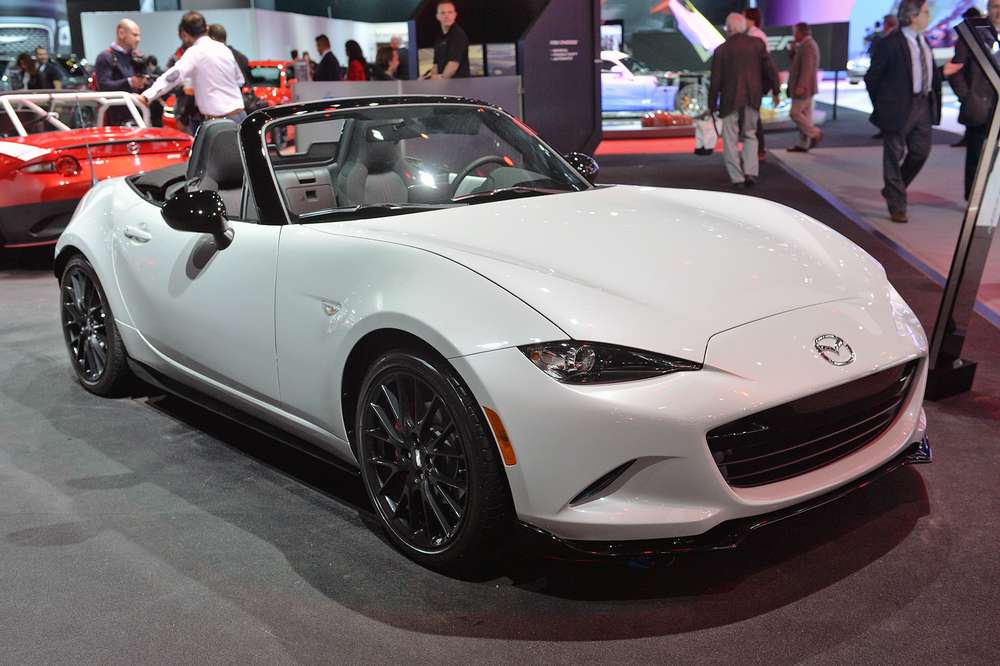 В Нью-Йорк приехали спецверсии Mazda MX-5