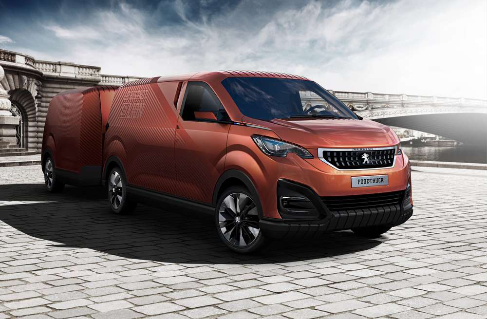 Peugeot показал необычный концепт уличного кафе на базе фургона Boxer